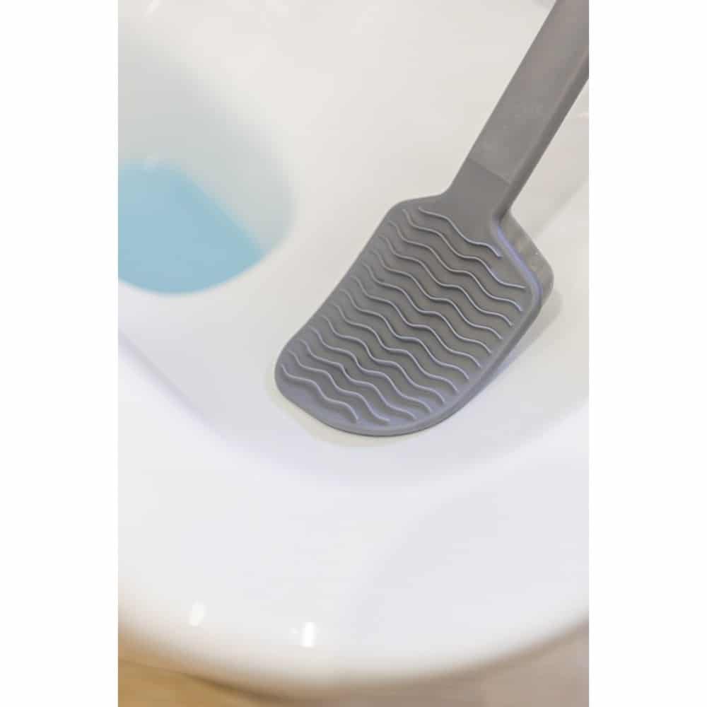 ▷ Chollo Set Escobilla de silicona para WC Ibergrif con soporte y  portaescobillas por sólo 9,99€ (-17%) ¡Top ventas!